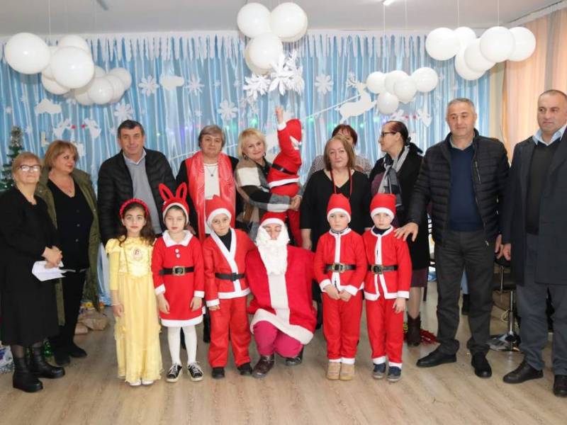 საახალწლო ღონისძიებები ჩატარდა ცაგერის N 1 და N 2 საბავშვო ბაღებში